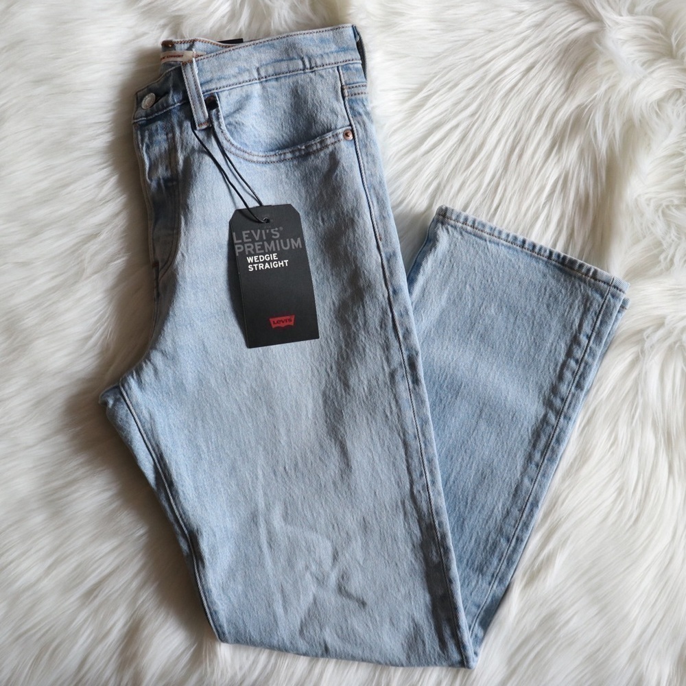 Levi's Light Blue Boyfriend Jeans - Picture 6 of 8